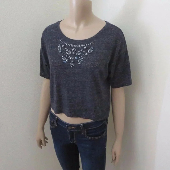 Hollister Embellished Crop Top T-Shirt Size XS - Picture 2 of 5